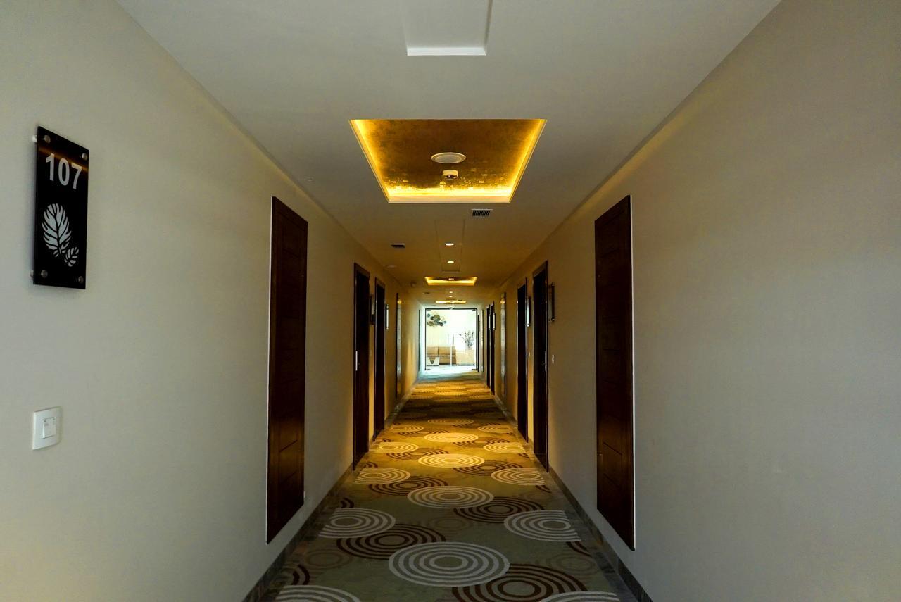 The Mystic Palms Hotel Mathura Kültér fotó
